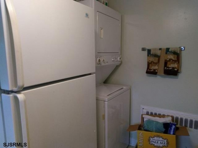 215 Wilson, New Jersey 08402, 2 Bedrooms Bedrooms, 4 Rooms Rooms,1 BathroomBathrooms,Rental non-commercial,For Sale,Wilson,541830