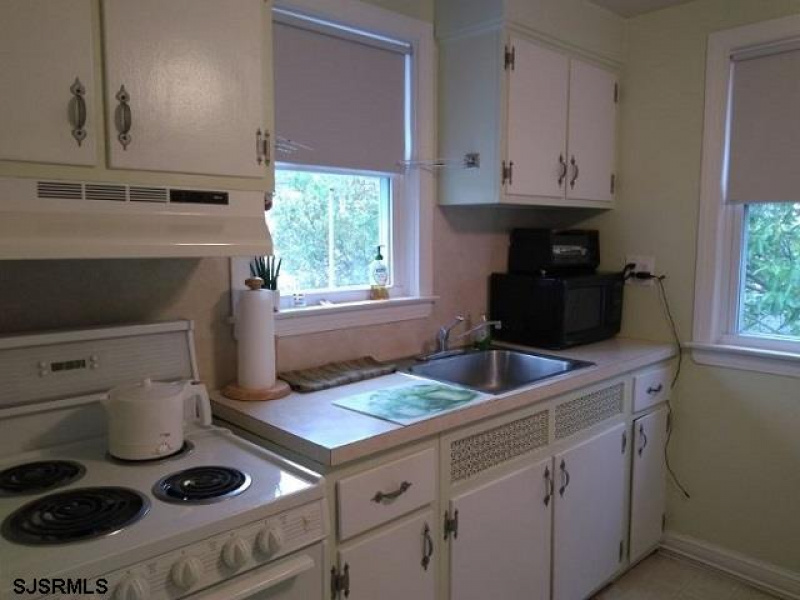 215 Wilson, New Jersey 08402, 2 Bedrooms Bedrooms, 4 Rooms Rooms,1 BathroomBathrooms,Rental non-commercial,For Sale,Wilson,541830