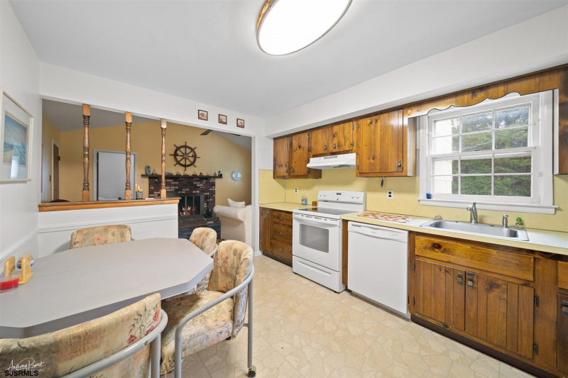 3 Hope Corson Rd, Seaville, New Jersey 08230, 4 Bedrooms Bedrooms, 9 Rooms Rooms,2 BathroomsBathrooms,Residential,For Sale,Hope Corson Rd,541827