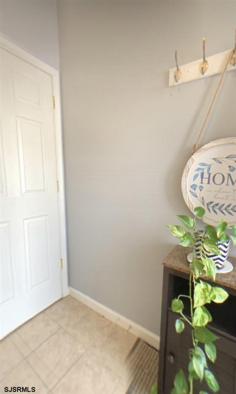 125 Richmond Ave, Atlantic City, New Jersey 08401, 3 Bedrooms Bedrooms, 8 Rooms Rooms,2 BathroomsBathrooms,Residential,For Sale,Richmond Ave,541845