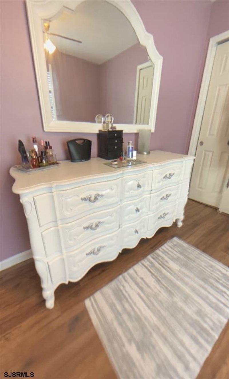 125 Richmond Ave, Atlantic City, New Jersey 08401, 3 Bedrooms Bedrooms, 8 Rooms Rooms,2 BathroomsBathrooms,Residential,For Sale,Richmond Ave,541845