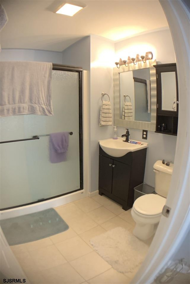 125 Richmond Ave, Atlantic City, New Jersey 08401, 3 Bedrooms Bedrooms, 8 Rooms Rooms,2 BathroomsBathrooms,Residential,For Sale,Richmond Ave,541845