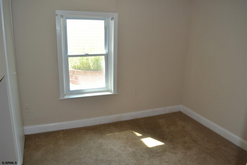 8 Nashville (DOWNSTAIRS), New Jersey 08406, 2 Bedrooms Bedrooms, 7 Rooms Rooms,1 BathroomBathrooms,Rental non-commercial,For Sale,Nashville (DOWNSTAIRS),541837