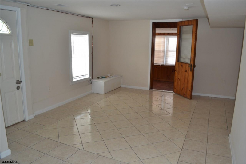 8 Nashville (DOWNSTAIRS), New Jersey 08406, 2 Bedrooms Bedrooms, 7 Rooms Rooms,1 BathroomBathrooms,Rental non-commercial,For Sale,Nashville (DOWNSTAIRS),541837