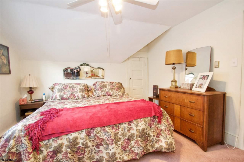 102 Sumner, Margate, New Jersey 08402, 4 Bedrooms Bedrooms, 10 Rooms Rooms,2 BathroomsBathrooms,Residential,For Sale,Sumner,541863