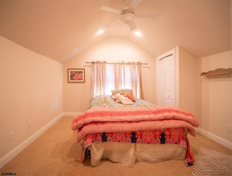 100 Cornwall, Ventnor, New Jersey 08406, 9 Bedrooms Bedrooms, 12 Rooms Rooms,4 BathroomsBathrooms,Residential,For Sale,Cornwall,541872