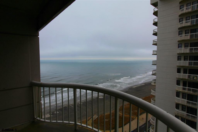 3101 Boardwalk, Atlantic City, New Jersey 08401, 1 Bedroom Bedrooms, 5 Rooms Rooms,1 BathroomBathrooms,Condominium,For Sale,Boardwalk,541851