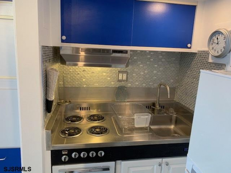 3501 Boardwalk, New Jersey 08401, 1 Room Rooms,1 BathroomBathrooms,Rental non-commercial,For Sale,Boardwalk,541899