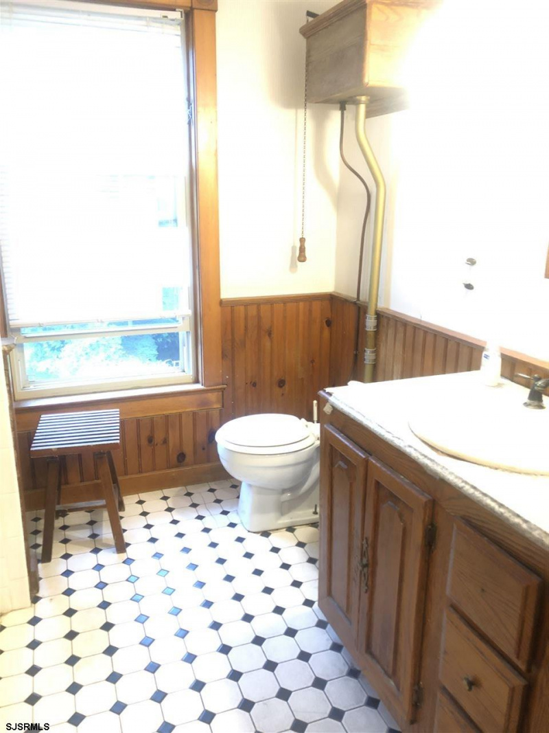713 Moss Mill, Galloway Township, New Jersey 08215, 5 Bedrooms Bedrooms, 12 Rooms Rooms,4 BathroomsBathrooms,Residential,For Sale,Moss Mill,541890
