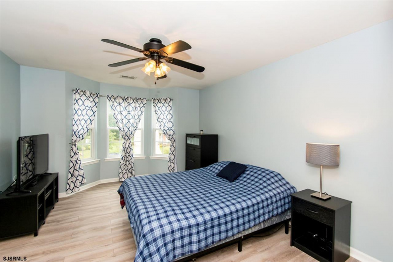 2603 Valhalla, East Vineland, New Jersey 08361, 5 Bedrooms Bedrooms, 13 Rooms Rooms,4 BathroomsBathrooms,Residential,For Sale,Valhalla,541896