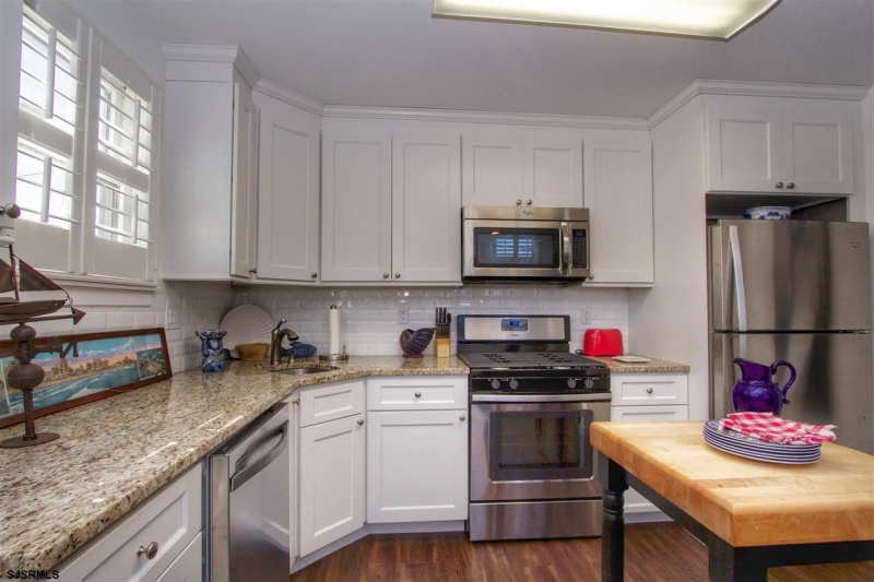 9200 Ventnor Ave. #1-A - '21 Summer 2nd half, New Jersey 08402, 2 Bedrooms Bedrooms, 5 Rooms Rooms,1 BathroomBathrooms,Rental non-commercial,For Sale,Ventnor Ave. #1-A - '21 Summer 2nd half,541934