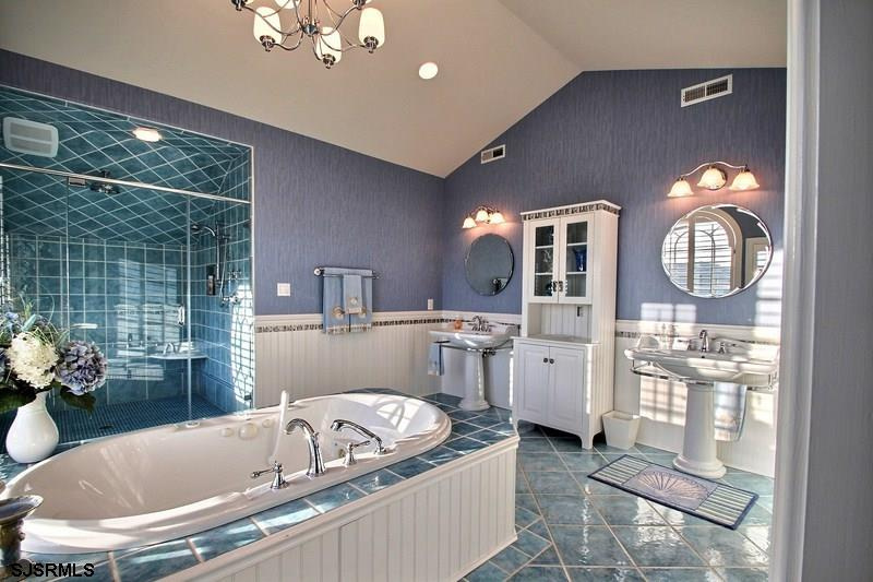 1401 Beach, Cape May, New Jersey 08204, 8 Bedrooms Bedrooms, 15 Rooms Rooms,6 BathroomsBathrooms,Residential,For Sale,Beach,541902