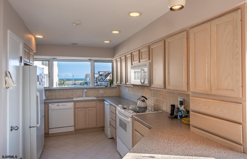 1523 Atlanic, Longport, New Jersey 08403, 3 Bedrooms Bedrooms, 11 Rooms Rooms,3 BathroomsBathrooms,Residential,For Sale,Atlanic,541903
