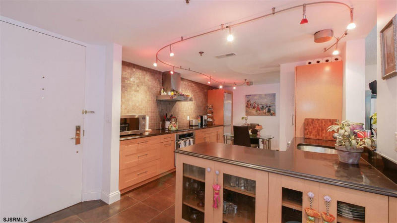 3101 Boardwalk, Atlantic City, New Jersey 08401, 1 Bedroom Bedrooms, 4 Rooms Rooms,1 BathroomBathrooms,Condominium,For Sale,Boardwalk,541889