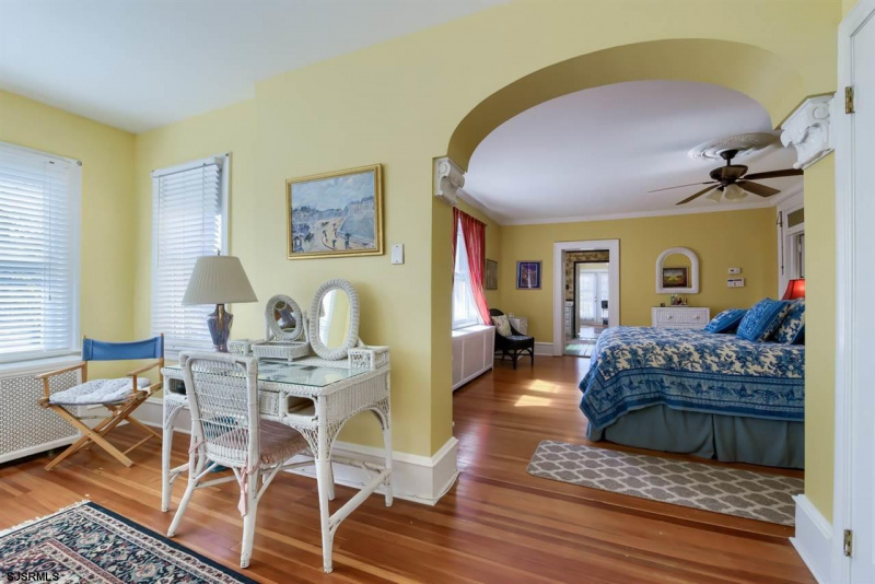 1 Plaza, Atlantic City, New Jersey 08401-5616, 7 Bedrooms Bedrooms, 12 Rooms Rooms,3 BathroomsBathrooms,Residential,For Sale,Plaza,541946