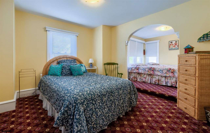 1 Plaza, Atlantic City, New Jersey 08401-5616, 7 Bedrooms Bedrooms, 12 Rooms Rooms,3 BathroomsBathrooms,Residential,For Sale,Plaza,541946