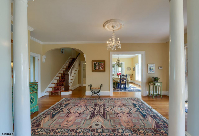 1 Plaza, Atlantic City, New Jersey 08401-5616, 7 Bedrooms Bedrooms, 12 Rooms Rooms,3 BathroomsBathrooms,Residential,For Sale,Plaza,541946