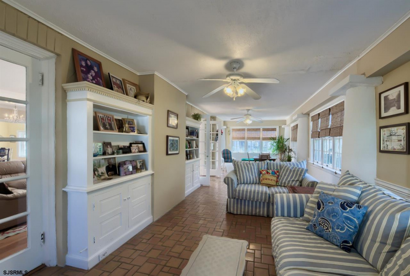 1 Plaza, Atlantic City, New Jersey 08401-5616, 7 Bedrooms Bedrooms, 12 Rooms Rooms,3 BathroomsBathrooms,Residential,For Sale,Plaza,541946