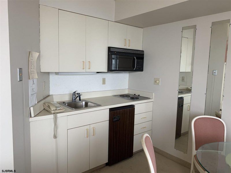 1515 Boardwalk, Atlantic City, New Jersey 08401, 2 Rooms Rooms,1 BathroomBathrooms,Condominium,For Sale,Boardwalk,541907