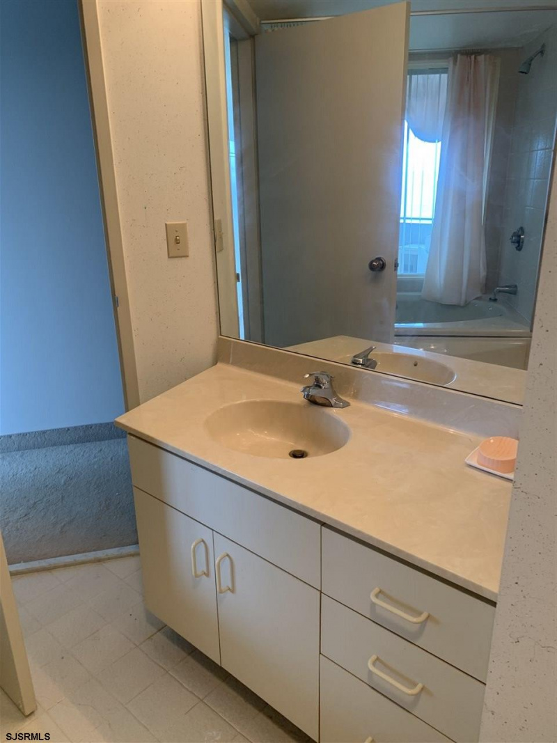 1515 Boardwalk, Atlantic City, New Jersey 08401, 2 Rooms Rooms,1 BathroomBathrooms,Condominium,For Sale,Boardwalk,541907