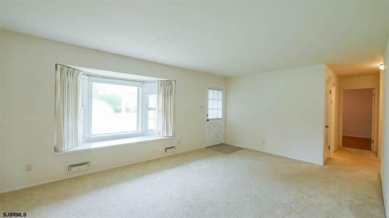 9 Gulph Mill, Somers Point, New Jersey 08244, 3 Bedrooms Bedrooms, 8 Rooms Rooms,1 BathroomBathrooms,Residential,For Sale,Gulph Mill,541955