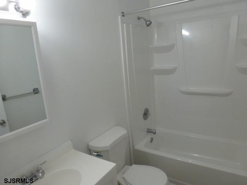 5 CLIPPER COURT, New Jersey 08401, 3 Bedrooms Bedrooms, 6 Rooms Rooms,2 BathroomsBathrooms,Rental non-commercial,For Sale,CLIPPER COURT,541953