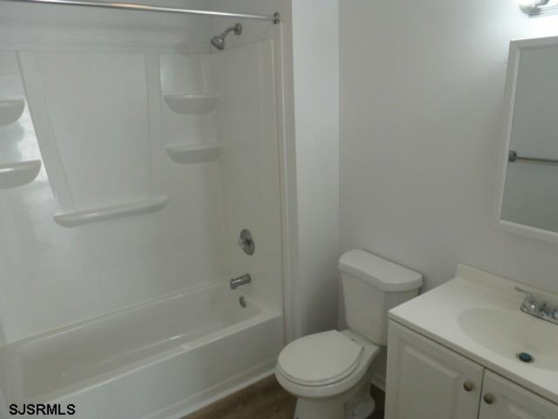 5 CLIPPER COURT, New Jersey 08401, 3 Bedrooms Bedrooms, 6 Rooms Rooms,2 BathroomsBathrooms,Rental non-commercial,For Sale,CLIPPER COURT,541953