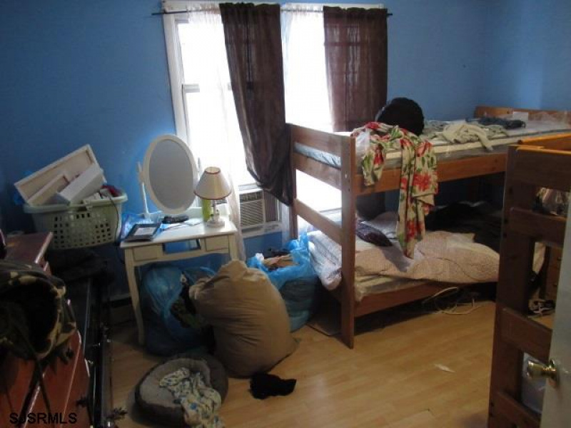 10 Montpelier, Atlantic City, New Jersey 08401, ,Multi-family,For Sale,Montpelier,541989