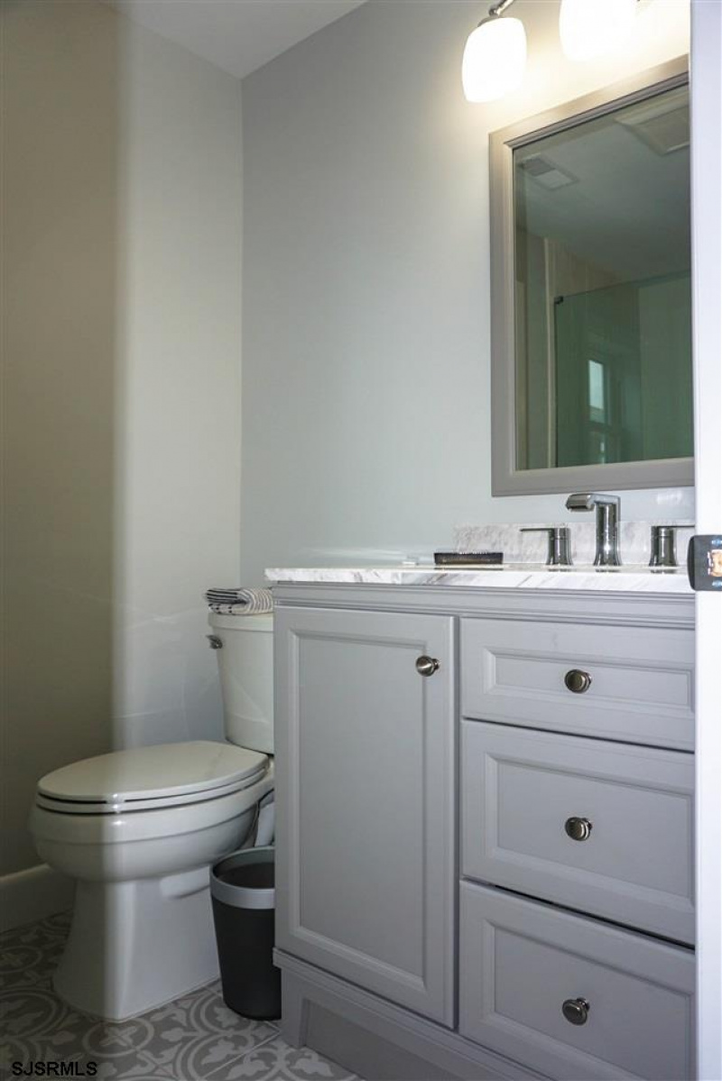 20 Granville, New Jersey 08402, 4 Bedrooms Bedrooms, 10 Rooms Rooms,3 BathroomsBathrooms,Rental non-commercial,For Sale,Granville,541957