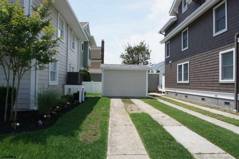 20 Granville, New Jersey 08402, 4 Bedrooms Bedrooms, 10 Rooms Rooms,3 BathroomsBathrooms,Rental non-commercial,For Sale,Granville,541957