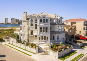 32 Ocean, Brigantine, New Jersey 08203, 6 Bedrooms Bedrooms, 12 Rooms Rooms,6 BathroomsBathrooms,Residential,For Sale,Ocean,541975