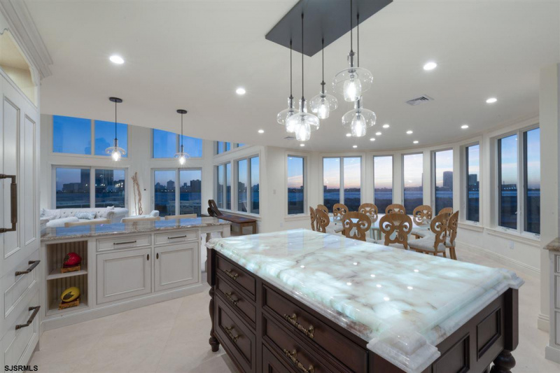 32 Ocean, Brigantine, New Jersey 08203, 6 Bedrooms Bedrooms, 12 Rooms Rooms,6 BathroomsBathrooms,Residential,For Sale,Ocean,541975