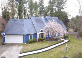 1 Spring, Linwood, New Jersey 08221, 4 Bedrooms Bedrooms, 10 Rooms Rooms,3 BathroomsBathrooms,Residential,For Sale,Spring,542032