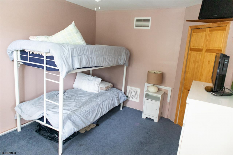 30 Pennsylvania Ave, Villas, New Jersey 08251, 3 Bedrooms Bedrooms, 7 Rooms Rooms,2 BathroomsBathrooms,Residential,For Sale,Pennsylvania Ave,542075