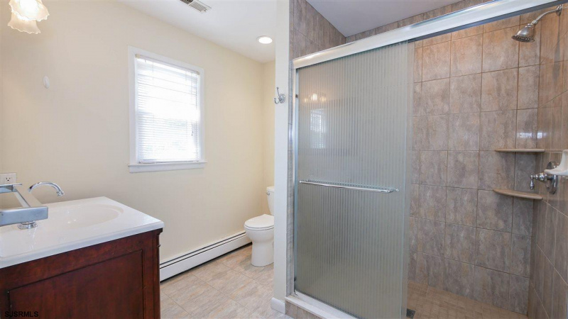 205 Hemlock, Linwood, New Jersey 08221, 5 Bedrooms Bedrooms, 10 Rooms Rooms,3 BathroomsBathrooms,Residential,For Sale,Hemlock,542082