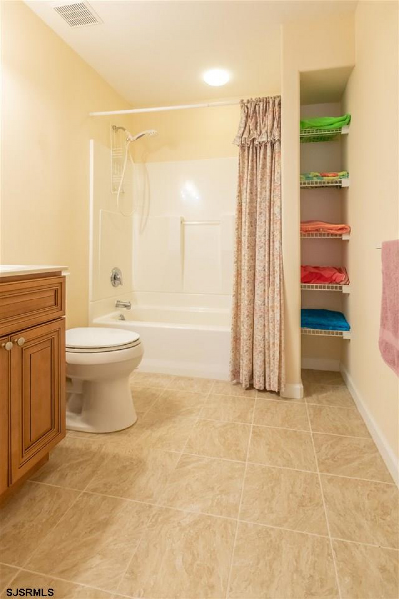 350 40th, Brigantine, New Jersey 08203, 3 Bedrooms Bedrooms, 6 Rooms Rooms,2 BathroomsBathrooms,Condominium,For Sale,40th,542039