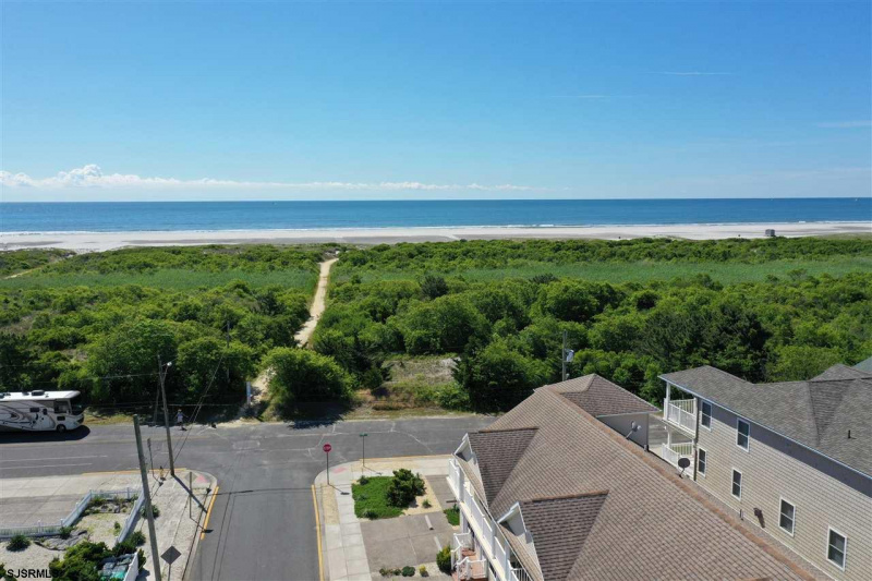 350 40th, Brigantine, New Jersey 08203, 3 Bedrooms Bedrooms, 6 Rooms Rooms,2 BathroomsBathrooms,Condominium,For Sale,40th,542039