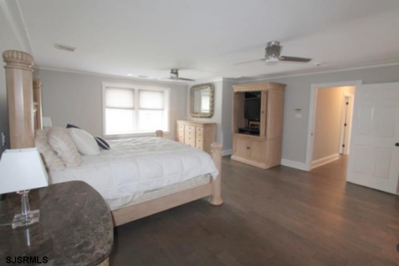 1700 Somerset, New Jersey 08221, 5 Bedrooms Bedrooms, 13 Rooms Rooms,5 BathroomsBathrooms,Rental non-commercial,For Sale,Somerset,542058