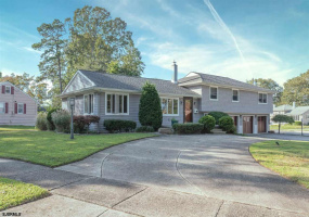 1 Laurel, Somers Point, New Jersey 08244, 4 Bedrooms Bedrooms, 11 Rooms Rooms,3 BathroomsBathrooms,Residential,For Sale,Laurel,542085