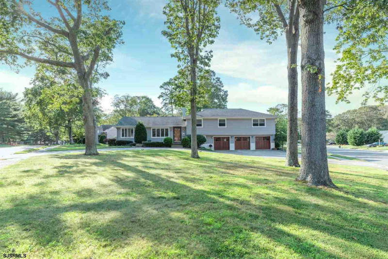 1 Laurel, Somers Point, New Jersey 08244, 4 Bedrooms Bedrooms, 11 Rooms Rooms,3 BathroomsBathrooms,Residential,For Sale,Laurel,542085