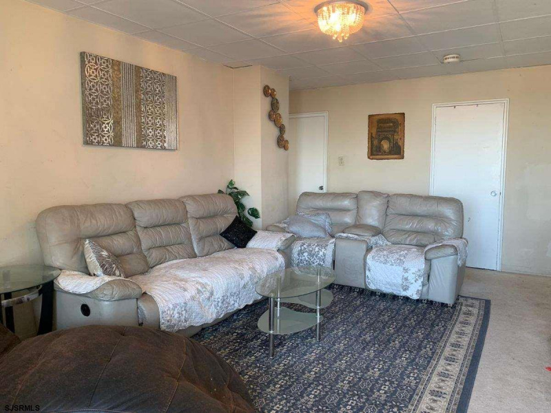 2834 Atlantic Ave, Atlantic City, New Jersey 08401-6323, 2 Bedrooms Bedrooms, 5 Rooms Rooms,1 BathroomBathrooms,Condominium,For Sale,Atlantic Ave,542119