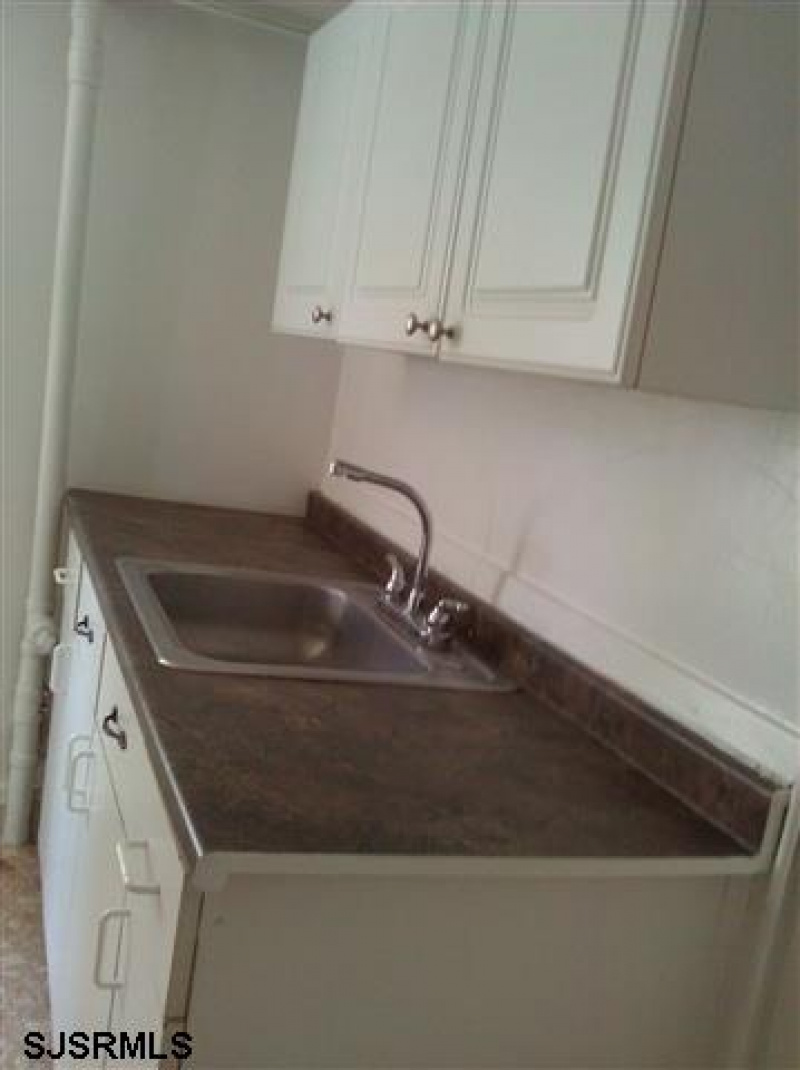624 Caspian Avenue, Atlantic City, New Jersey 08401, ,Multi-family,For Sale,Caspian Avenue,542158