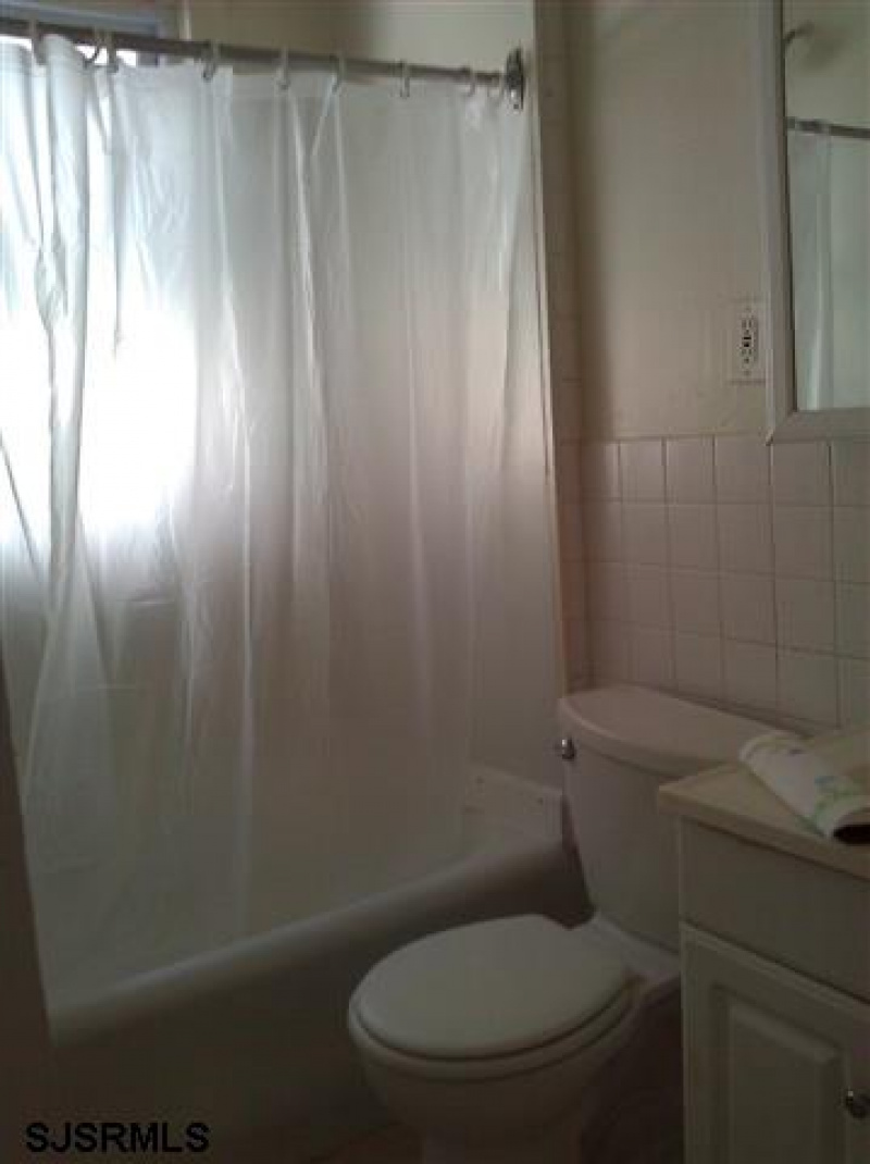 624 Caspian Avenue, Atlantic City, New Jersey 08401, ,Multi-family,For Sale,Caspian Avenue,542158