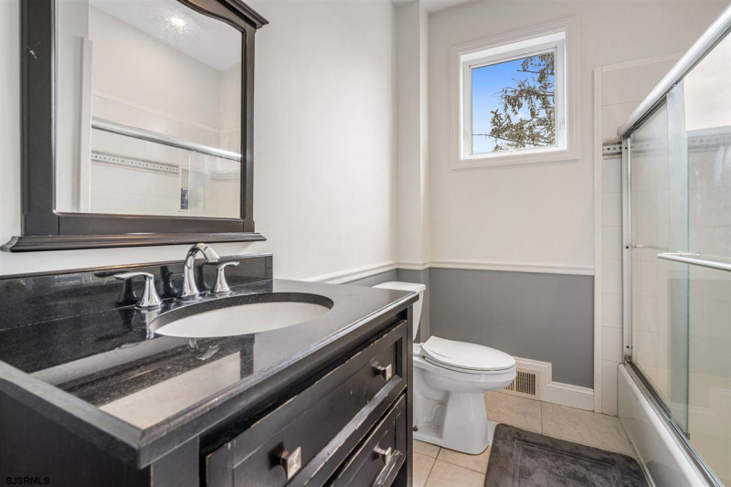 2 Essex, Margate, New Jersey 08402, 5 Bedrooms Bedrooms, 11 Rooms Rooms,2 BathroomsBathrooms,Residential,For Sale,Essex,542161