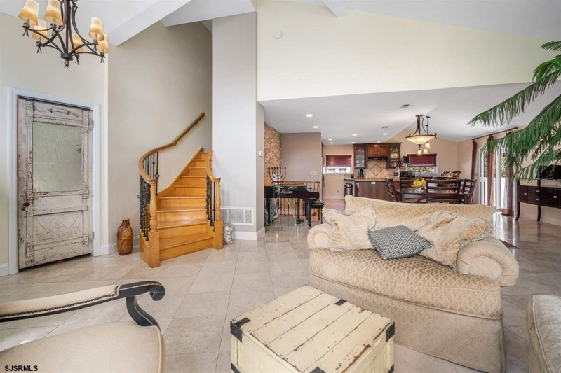 2 Essex, Margate, New Jersey 08402, 5 Bedrooms Bedrooms, 11 Rooms Rooms,2 BathroomsBathrooms,Residential,For Sale,Essex,542161