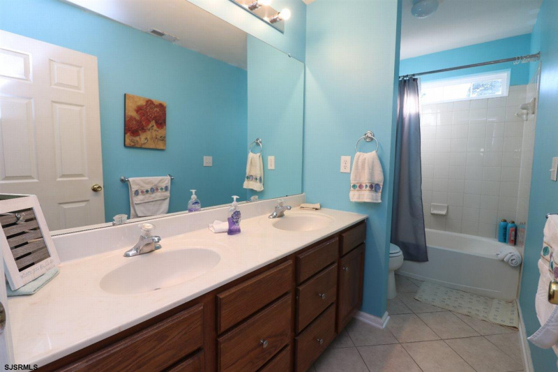 32 Fox Hollow, Mays Landing, New Jersey 08330, 5 Bedrooms Bedrooms, 11 Rooms Rooms,2 BathroomsBathrooms,Residential,For Sale,Fox Hollow,539168