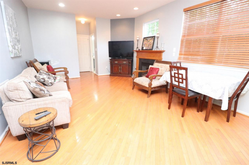 32 Fox Hollow, Mays Landing, New Jersey 08330, 5 Bedrooms Bedrooms, 11 Rooms Rooms,2 BathroomsBathrooms,Residential,For Sale,Fox Hollow,539168