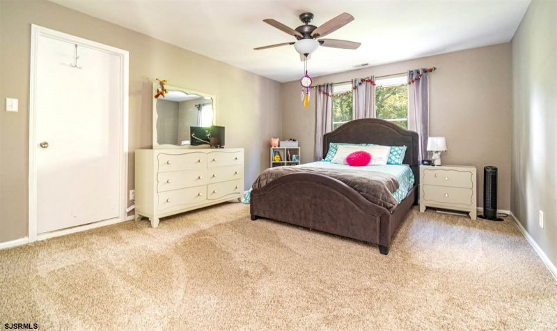 11 Lauradell, Seaville, New Jersey 08230, 4 Bedrooms Bedrooms, 10 Rooms Rooms,2 BathroomsBathrooms,Residential,For Sale,Lauradell,542177
