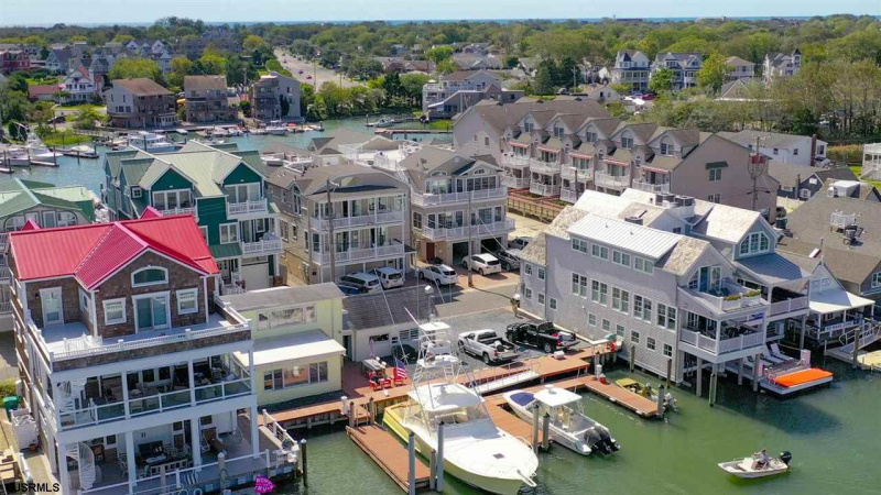1527-1529 Yacht Ave, Cape May, New Jersey 08204, 2 Bedrooms Bedrooms, 6 Rooms Rooms,2 BathroomsBathrooms,Residential,For Sale,Yacht Ave,542180