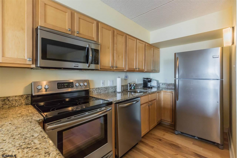 2700 Atlantic, Longport, New Jersey 08403, 2 Bedrooms Bedrooms, 4 Rooms Rooms,2 BathroomsBathrooms,Condominium,For Sale,Atlantic,542173